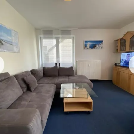 Doeser 5 Apartment *